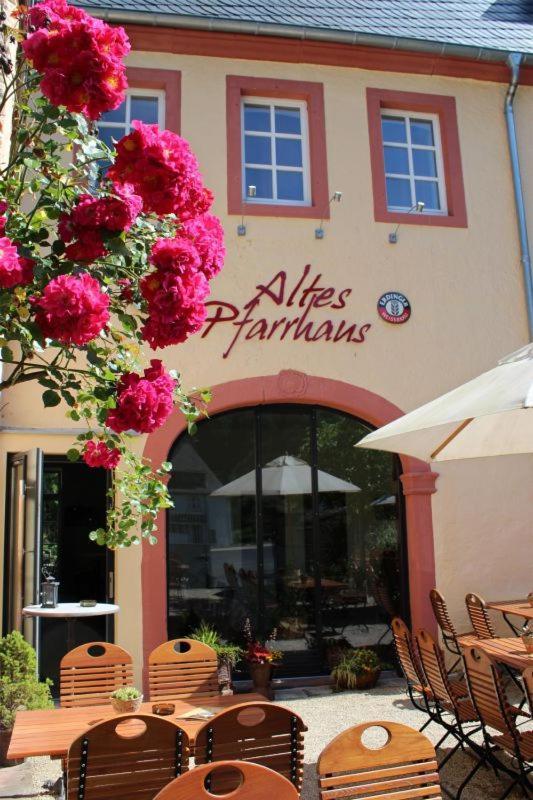 Altes Pfarrhaus Hotell Auw an der Kyll Eksteriør bilde