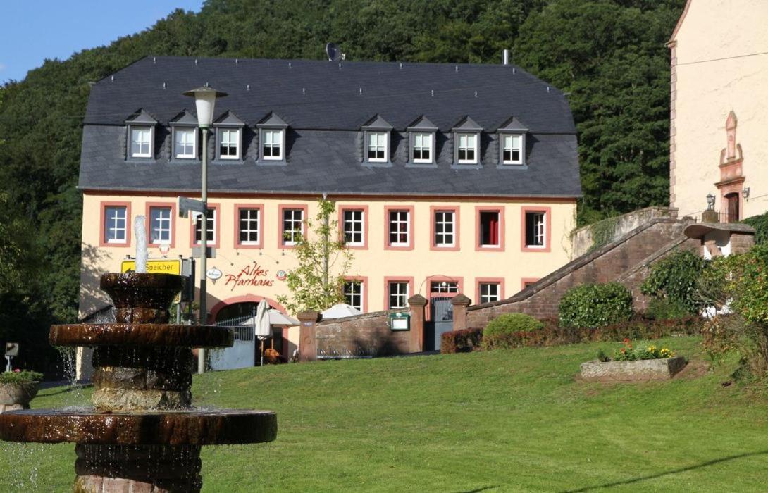 Altes Pfarrhaus Hotell Auw an der Kyll Eksteriør bilde