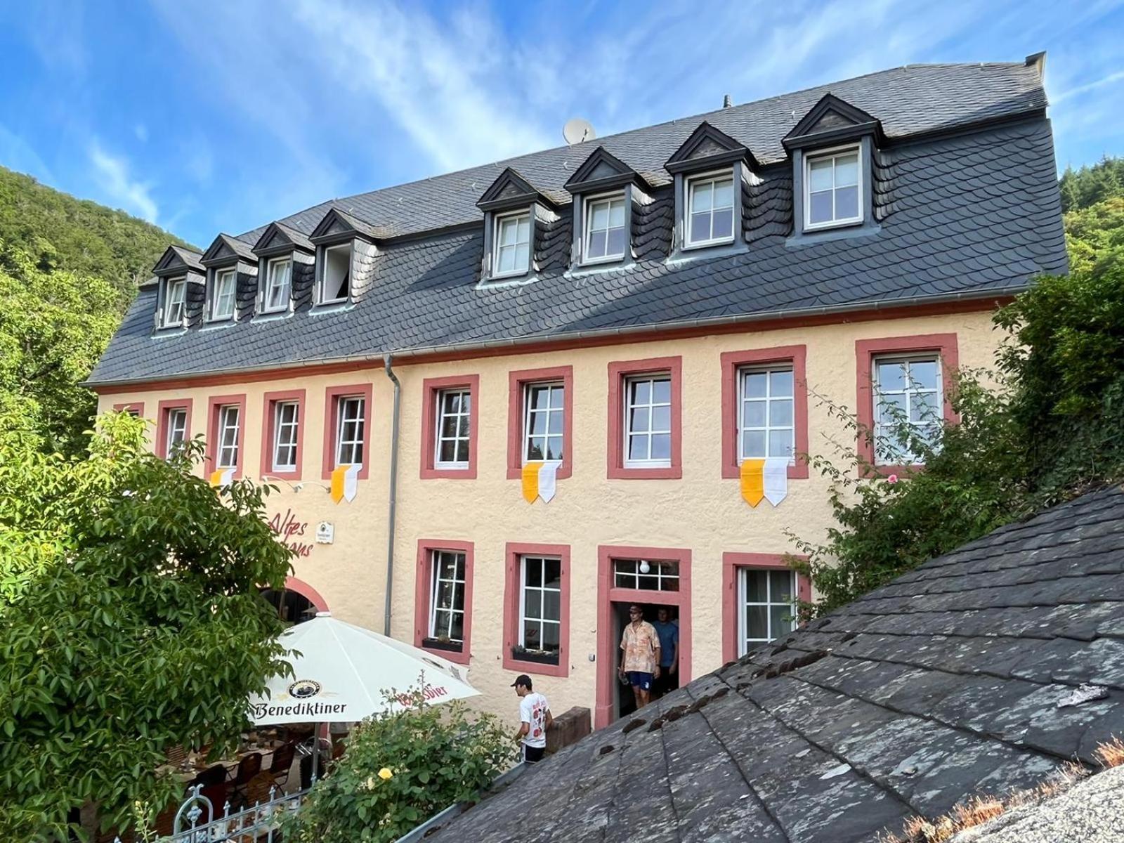 Altes Pfarrhaus Hotell Auw an der Kyll Eksteriør bilde